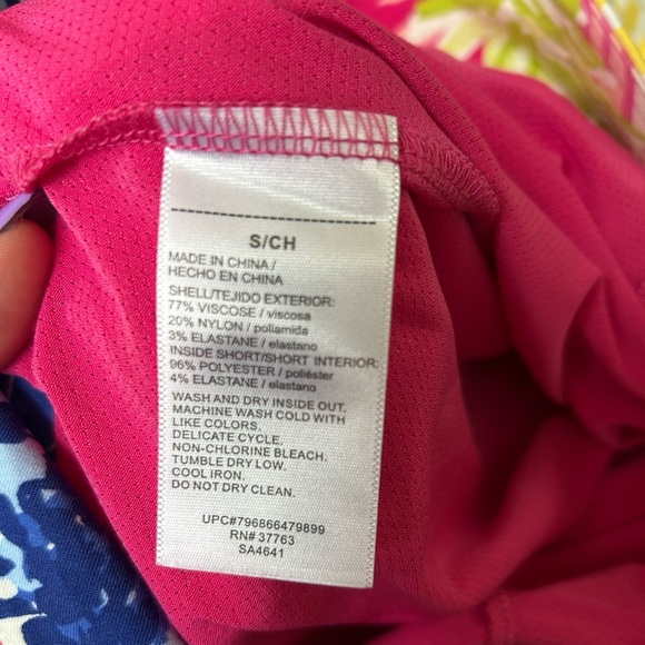 Rafaela like new bright colored floral skort size small - Picture 7 of 9